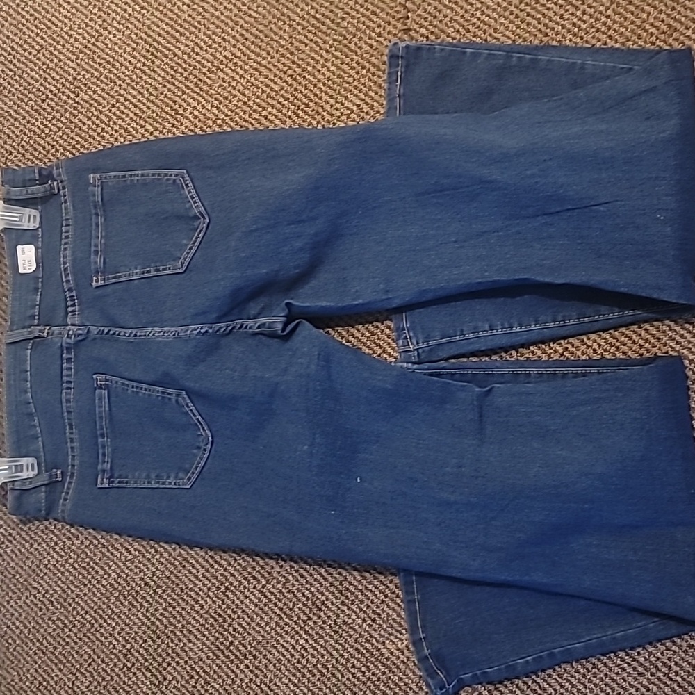 Jeans - Picture 2 of 3